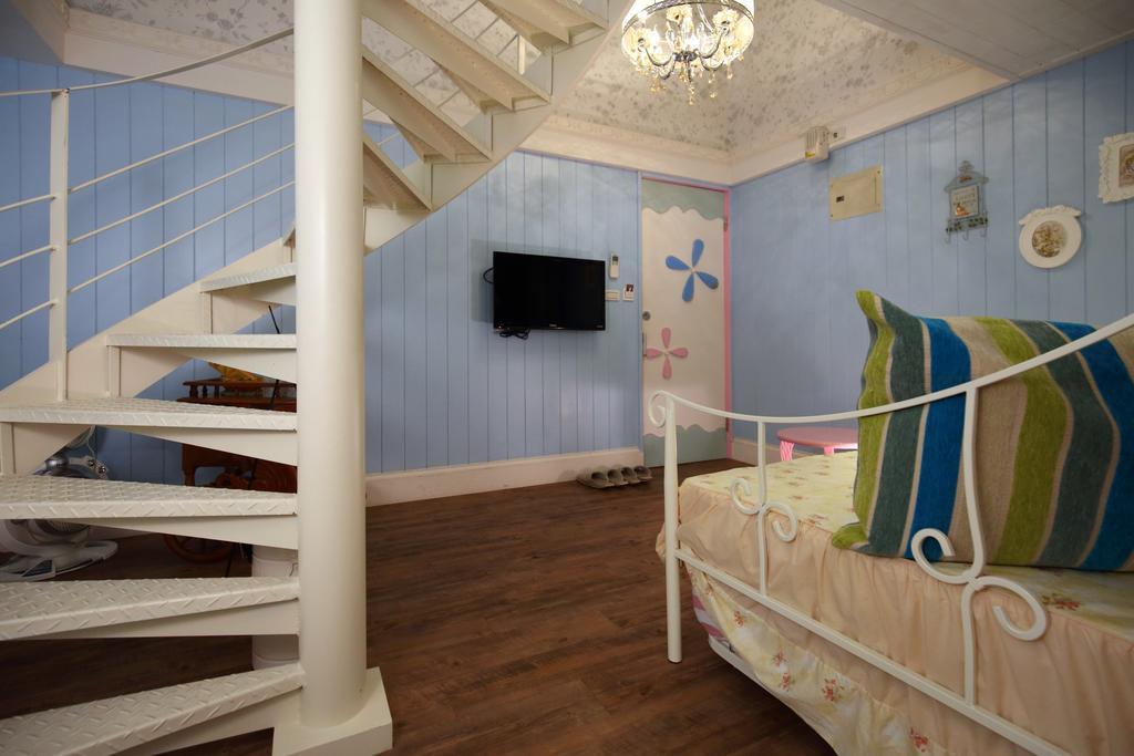 White Rabbit Apartment Hualien City Exterior photo